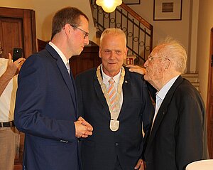 Begrüßung Ehrenbürger Prof. Dr. Klinkmann